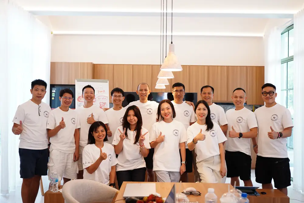 Ảnh tập thể học viên Mastermind Elite Club trong phòng học